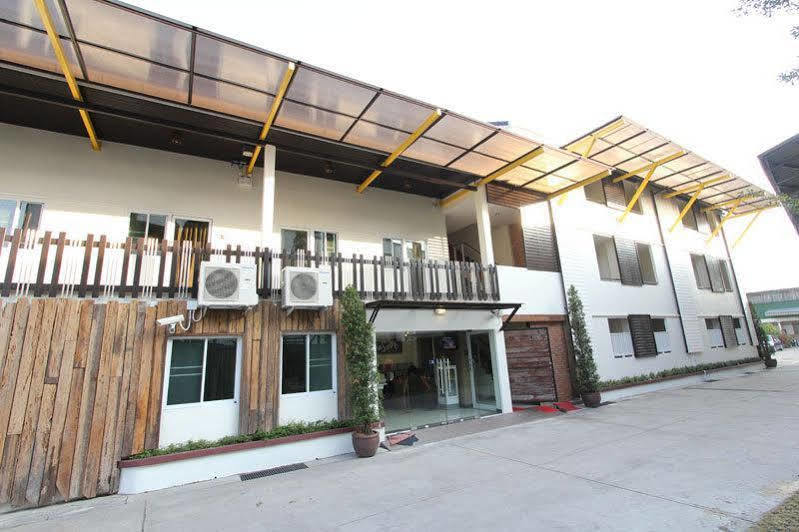 Hotel Leesort @ Onnuch Bangkok Zewnętrze zdjęcie